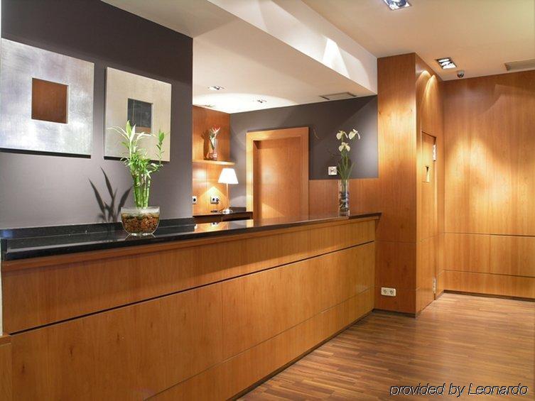 Hotel Yoldi Пампона Интериор снимка